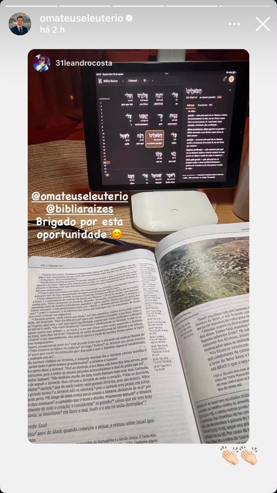 Story de um leitor mostrando o Bíblia Raízes em uso ao lado de uma Bíblia aberta e agradecendo pela oportunidade.